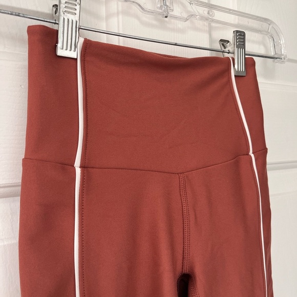 YPB by Abercrombie Rust Leggings XXS Short - Picture 4 of 15